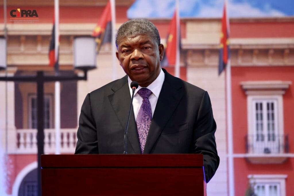 Discurso Do Presidente Jo o Louren o Na Apresenta o De Cumprimentos Do discurso-do-presidente-jo-o-louren-o-na-apresenta-o-de-cumprimentos-do